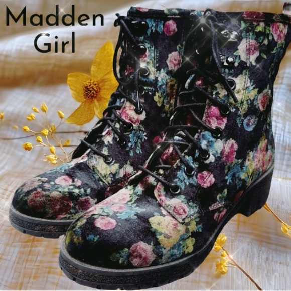 Madden Girl Shoes - MADDEN GIRL ELOISEE BLACK FLORAL VELVET LACE UP COMBAT BOOTS -8.5 -🖤🔥